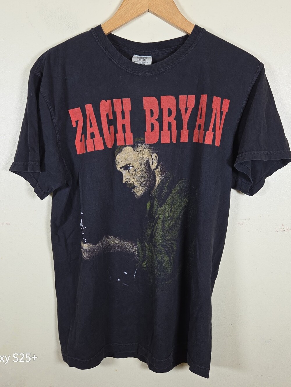 Zach Bryan Medium Lovin' Ain't For Tamin' Tour Fall 2021 T Shirt!